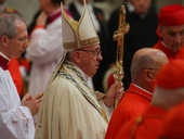 Papa Francesco ai nuovi cardinali: “autorità” è servizio, no a “intrighi di palazzo”