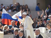 Papa Francesco: al Corriere della Sera, “prima di andare a Kiev devo andare a Mosca, sono pronto a incontrare Putin”