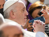 Papa Francesco: al Regina Caeli, “rinnovo l’appello a una tregua pasquale segno minimo e tangibile di una volontà di pace”