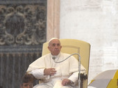 Papa Francesco all’udienza: “Perseguitare gli ebrei non è né umano, né cristiano”