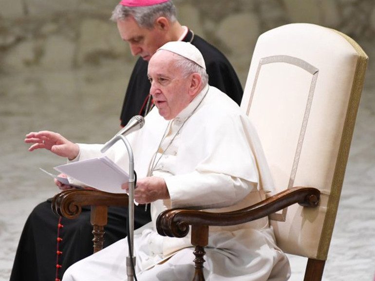 Papa Francesco all’udienza: “Pur se perseguitata e fraintesa la Chiesa è casa aperta a tutti”