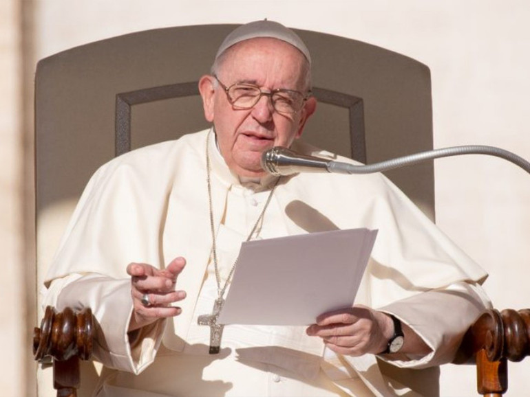 Papa Francesco: “Andiamo avanti con la preghiera del ciao”