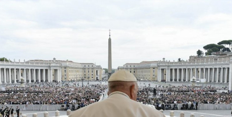 Papa Francesco: “Chiamati a combattere contro ogni forma di schiavitù”