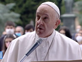 Papa Francesco: concluso il rosario nei Giardini vaticani. Un saluto in spagnolo ai santuari collegati dall’America Latina