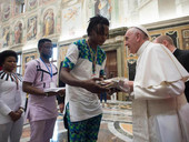 Papa Francesco: fermare la tratta che è “crimine contro l’umanità”