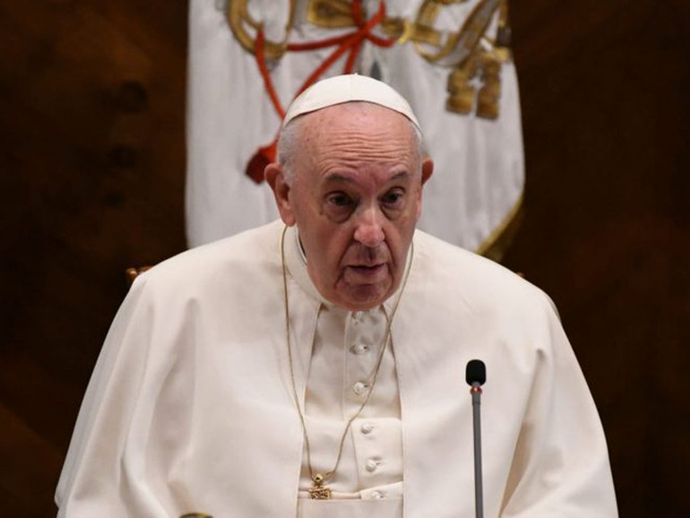 Papa Francesco: “il male che stiamo procurando al pianeta ormai minaccia la vita stessa sulla terra”