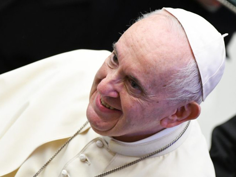 Papa Francesco: “la famiglia è viva, la famiglia è forte”