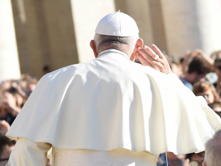 Papa Francesco: la Giornata delle comunicazioni sociali 2022 sul tema “Ascoltate!”