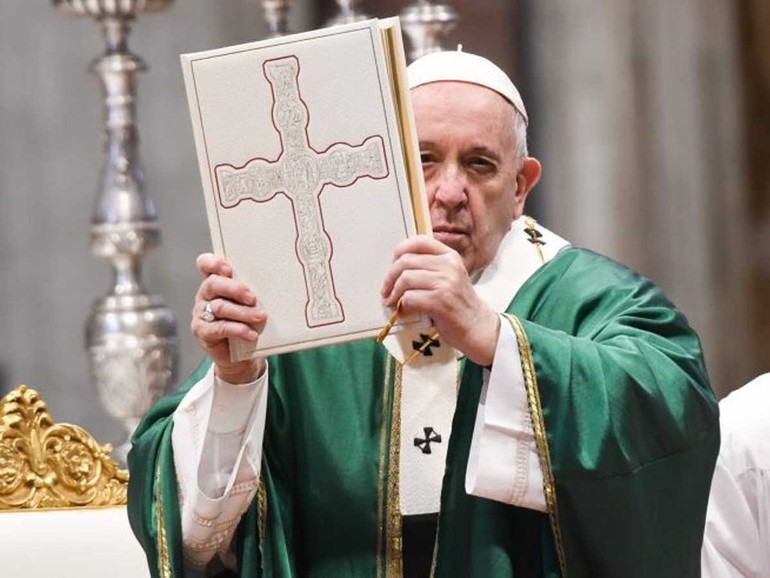 Papa Francesco: “la Parola di Dio è l’antidoto alla paura di restare soli”