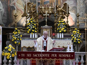 Papa Francesco: messa Divina Misericordia, “non dimenticare chi è rimasto indietro”. Pandemia ci ricorda che “non ci sono confini”