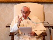 Papa Francesco: Regina Coeli, “tutti i progetti e le difese dei nemici e dei persecutori di Gesù sono stati vani”