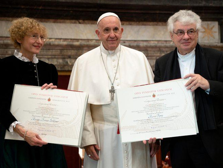 Papa Francesco: “spazio più ampio” alle donne nella teologia e “nei diversi campi di responsabilità nella vita della Chiesa”