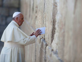 Papa Francesco: su scontri Striscia di Gaza e Israele, “cessare il frastuono delle armi e percorrere le vie della pace”