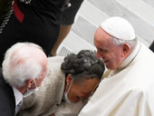 Papa Francesco: udienza, “tutti dobbiamo imparare dalla vecchiaia, c’è un magistero della fragilità”. “Non nascondere la vecchiaia”