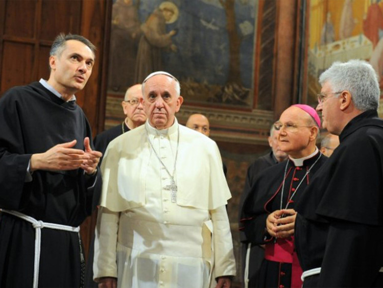 Papa Francesco, un Gesuita francescano Papa Francesco, un Gesuita francescano