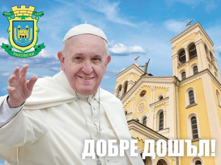 Papa in Bulgaria. Mons. Proykov (presidente vescovi): “Qui da secoli convivono in pace diverse religioni”