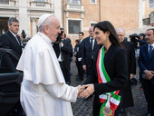 Papa in Campidoglio: Roma “città dei ponti, mai dei muri”, “perché tanto splendore non si degradi”