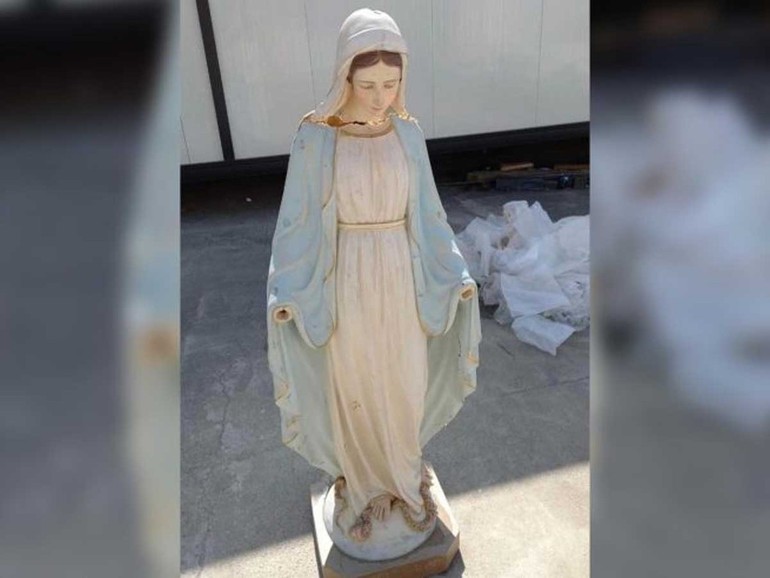 Papa in Iraq: Erbil, durante la messa allo stadio benedirà la statua di Maria profanata dall’Isis