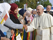 Papa in Marocco: “Continuate ad essere un esempio di umanità per i migranti e i rifugiati”