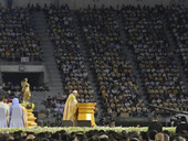 Papa in Thailandia: messa allo stadio di Bangkok, “discepolo missionario non è mercenario della fede né procacciatore di proseliti”
