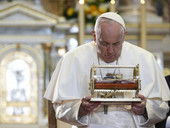 Papa in Ungheria: incontro clero, “secolarismo minaccia integrità della famiglia”, troppo “sovraccarico” per i preti. No a “paganesimo”
