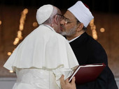 Papa negli Emirati Arabi Uniti: al Founder’s Memorial, “abbiamo bisogno dell’arca della fratellanza”