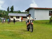 Papua Nuova Guinea, dove il Vangelo arriva in moto