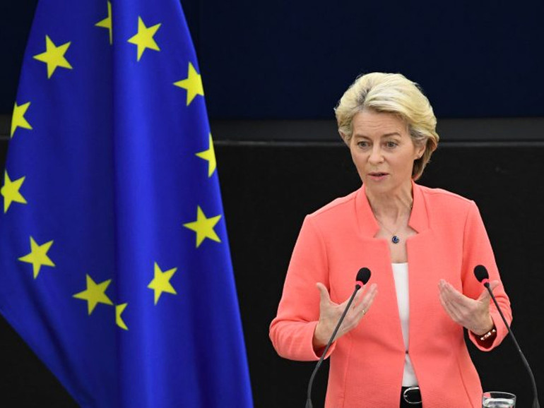 Parlamento Ue: discorso sullo Stato dell’Unione di Ursula von der Leyen. “Nella pandemia abbiamo agito come Europa unita”