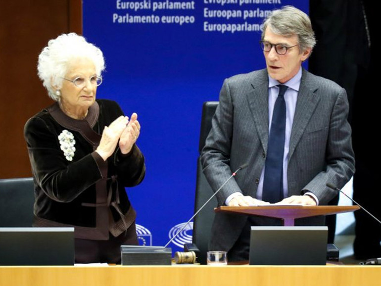 Parlamento Ue: Sassoli ricorda l’Olocausto. “Nazismo e razzismo non sono opinioni, ma crimini”