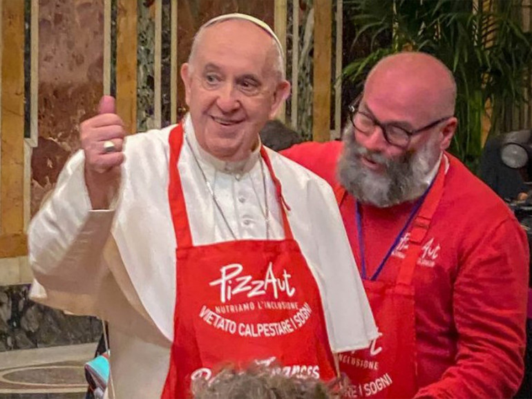 PizzAut, la pizzeria dei ragazzi autistici di Milano che Papa Francesco ha definito “il buon Samaritano”