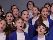 “Primo giorno di scuola”: il Coro dell’Antoniano festeggia il ritorno in classe
