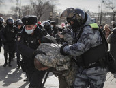 Proteste in Russia. Una voce da Mosca: “È inaccettabile la limitazione della libertà di parola”. La posizione della Chiesa