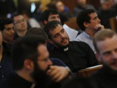 Ratio e seminaristi. Don Gianola (Cei): “La comunità cristiana forma i preti, i giovani hanno sete di cose importanti”