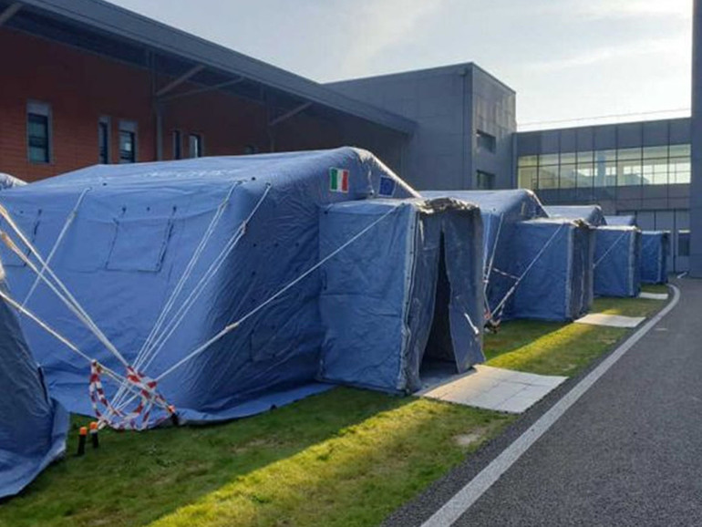 Regione Veneto sta completando l'allestimento di 56 tende attrezzate presso 26 ospedali. Assessore Protezione Civile, “Provvedimento preventivo"