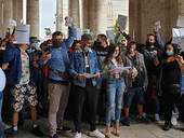 Rom, sit-in degli abitanti di Castel Romano in Campidoglio: no allo sgombero
