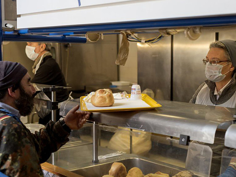 Roma, 160.588 pasti serviti dalle mense sociali Caritas nei primi sei mesi dell’anno