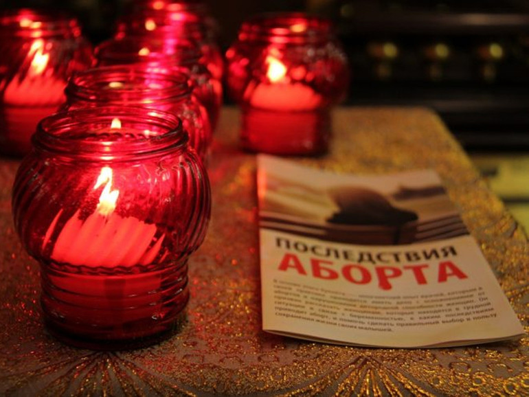 Russia: un secolo fa la legge sull’aborto. I vescovi cattolici, “tragico anniversario”. Invito a pregare per la protezione della vita