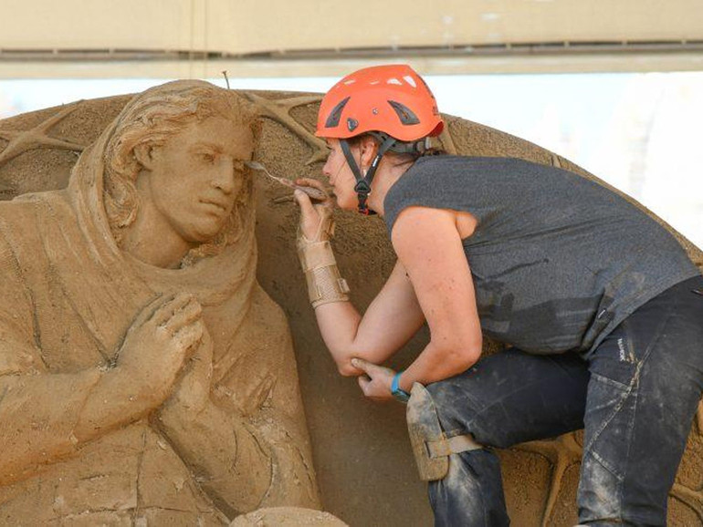 Sand Nativity: un presepe di sabbia nella culla della cristianità