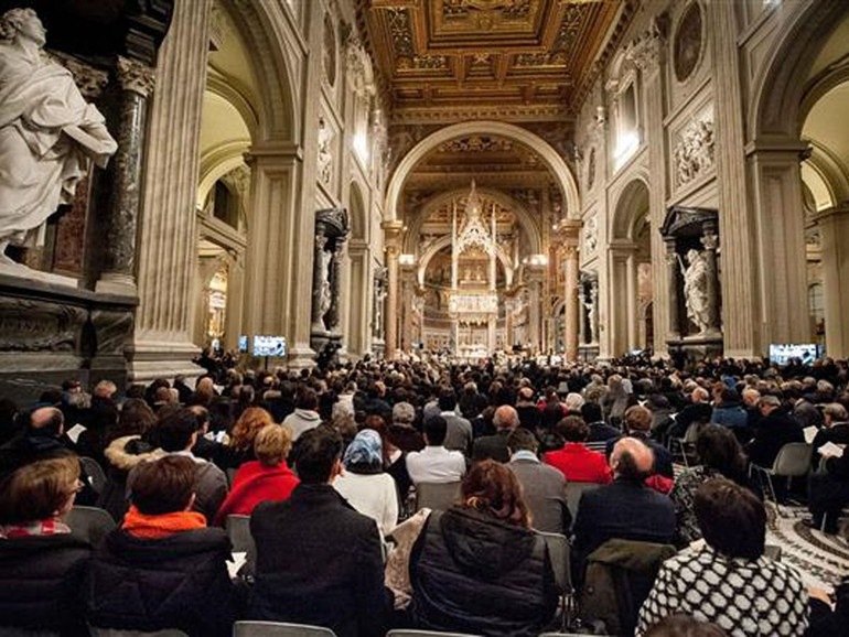 Sant'Egidio, da 50 anni “portavoce degli ultimi”. Grande festa a San Giovanni in Laterano