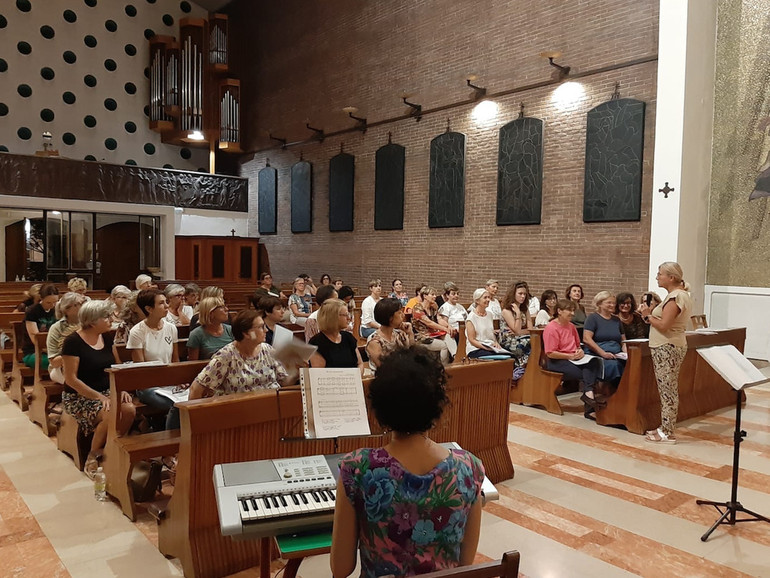 Santa Giustina: le prove del coro di voci femminili per la messa del 7 ottobre