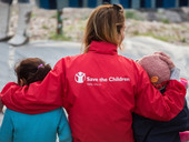 Save the Children lancia il suo più grande appello globale, 100 milioni di dollari per proteggere i bambini dalla pandemia