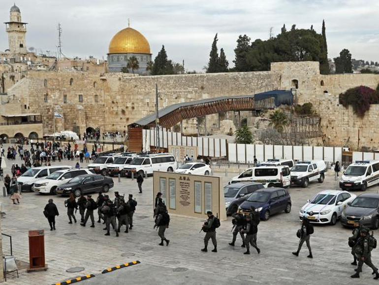 Scontri a Gerusalemme. Padre Ibrahim Faltas: “In 30 anni mai vista tanta rabbia palestinese"