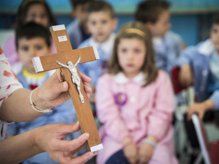 Scuola: Ministero dell’Istruzione e del Merito, Valditara ha firmato decreto per il concorso per gli insegnanti di religione cattolica