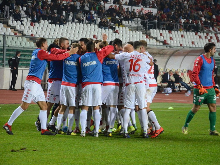 Serie C, il Padova rialza la testa e vince 1-0 sul Rimini dopo due sconfitte consecutive