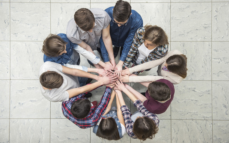 Servizio civile, centinaia di giovani a sostegno delle comunità locali Servizio civile, centinaia di giovani a sostegno delle comunità locali