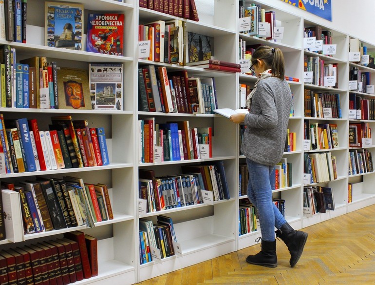 Siamo quello che (non) leggiamo: il mercato editoriale in Italia Siamo quello che (non) leggiamo: il mercato editoriale in Italia