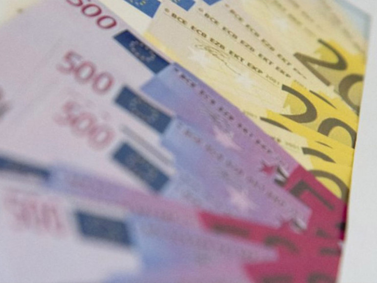 Sovraindebitamento: a rischio milioni di italiani in difficoltà Sovraindebitamento: a rischio milioni di italiani in difficoltà