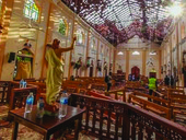 Sri Lanka: chiese e scuole ancora chiuse. Caritas e centinaia di preti, suore e volontari offrono supporto psico-sociale a famiglie
