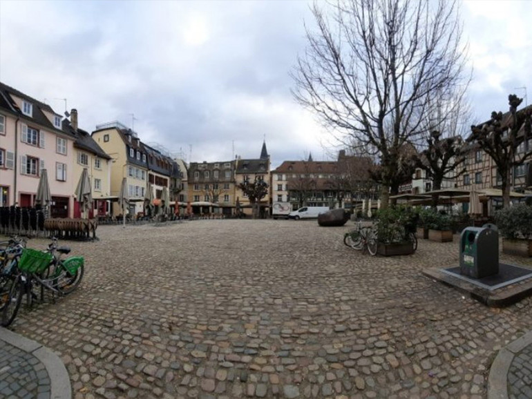 Strasburgo: l’altra città dietro la “capitale d’Europa”. Studenti, poveri, e un rosario in cattedrale