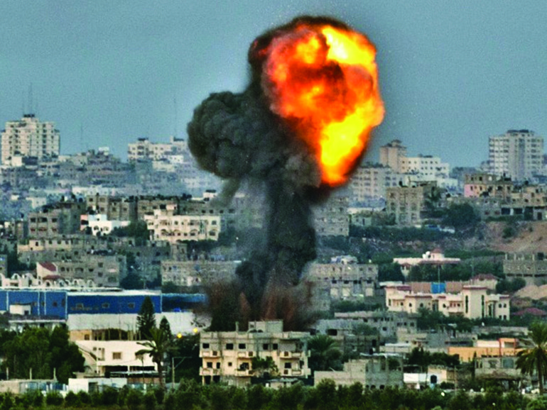 Striscia di Gaza. P. Romanelli (parroco): “Ulteriore escalation del conflitto sarebbe davvero devastante”